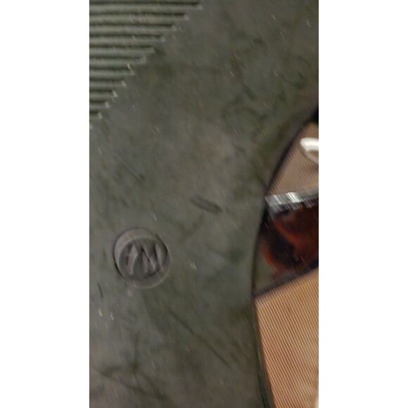 NWOB Madeline Stuart Embellished Flip flop SZ 7 M Black Patent Leather - Picture 4 of 4